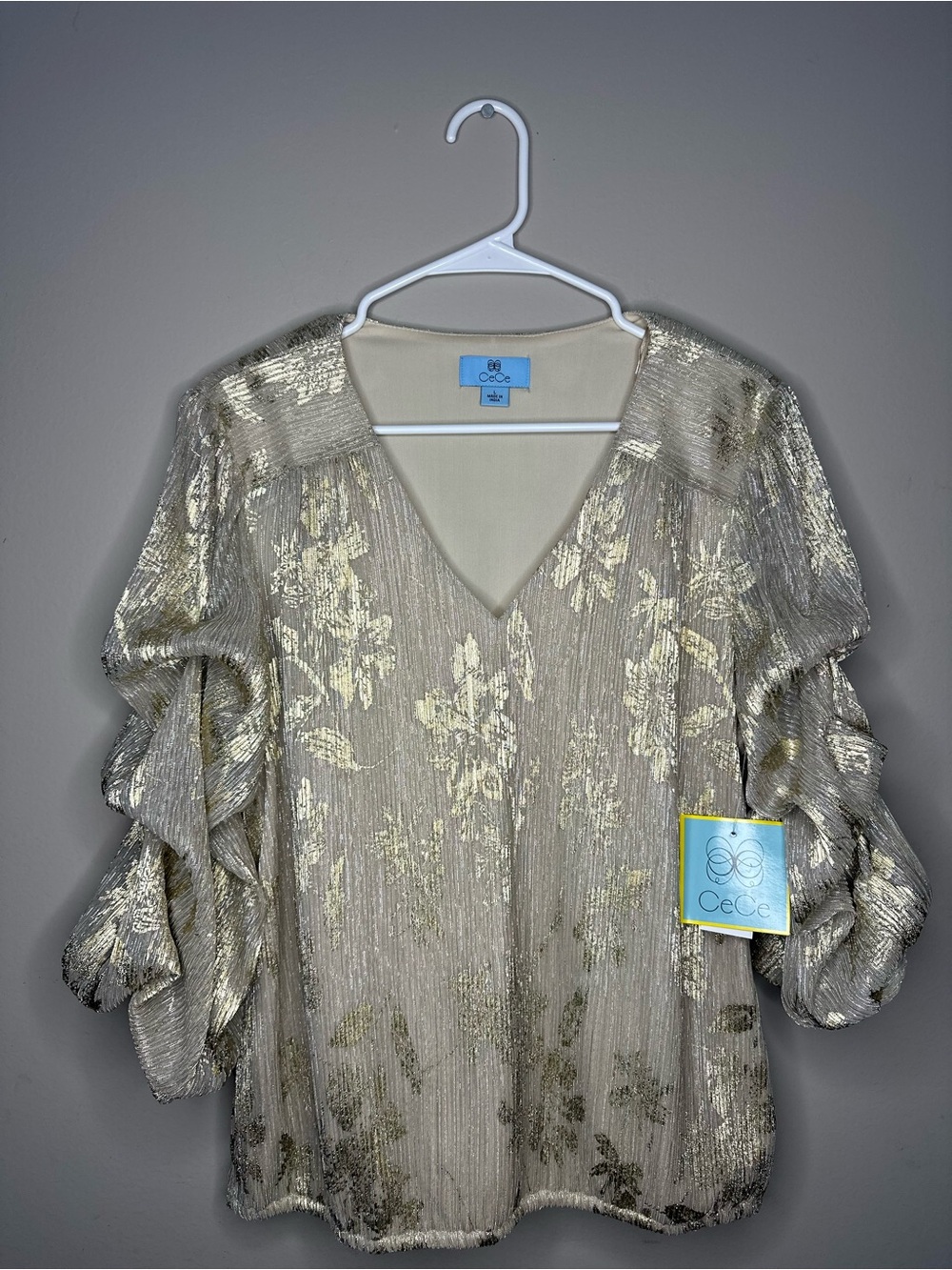 CeCe Metallic Gold Floral V-Neck Ruffle Sleeve Blouse